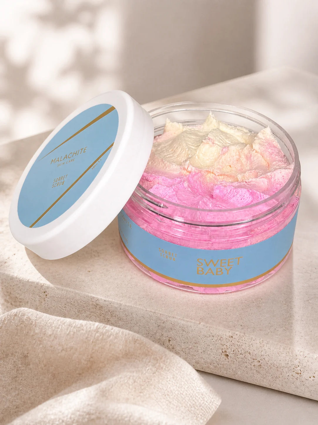 Kūno šveitiklis MALACHITE COSMETICS “Sweet Baby”, 200ml