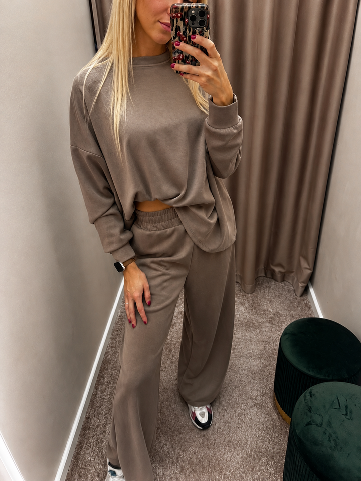 Laisvalaikio kostiumėlis Georgina
