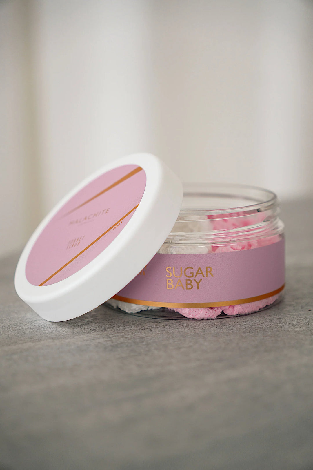 Kūno šveitiklis MALACHITE COSMETICS “Sugar Baby”, 200ml