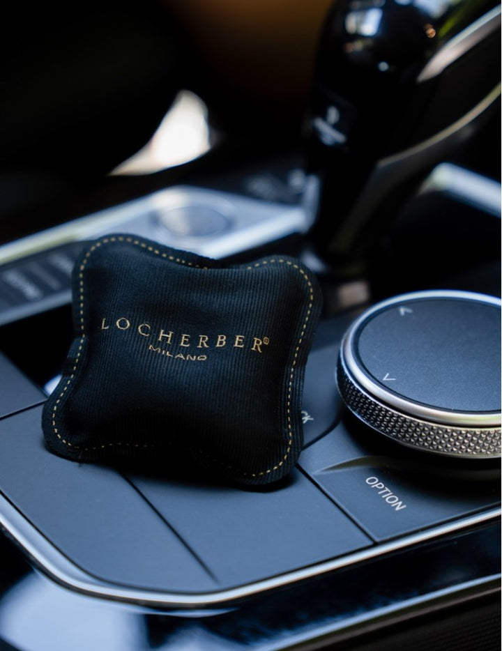 LOCHERBER MILANO kvapas automobiliui, pagalvėlė „Azad Kashmere“