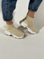 Beige spalvos kedukai